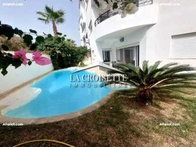 Villa meublé S+5 avec piscine à Gammarth ZVL1557