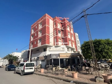 À VENDRE – IMMEUBLE SPACIEUX À FORT POTENTIEL