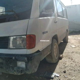 Très bonne état voiture pour familles commerçants ets.... Très bonne état voiture pour familles commerçants ets....