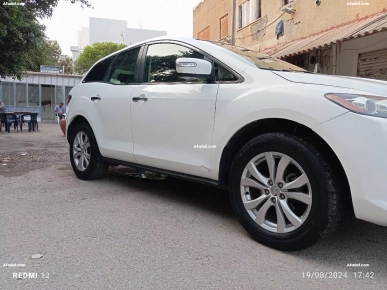 a vendre une belle Mazda CX-7 très propre