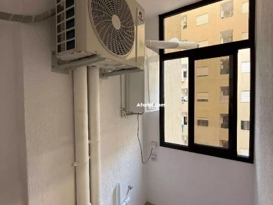 appartement S plus deux récemment construit avec parking ss sol
