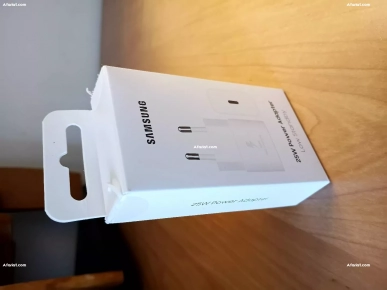 SAMSUNG Galaxy A06 5G + Chargeur SAMSUNG 25W d’origine