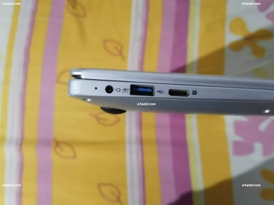 pc portable vega book plus