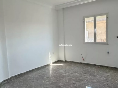 * Étage S+3 À louer Ain zaghouan sud - côté Le Triplex