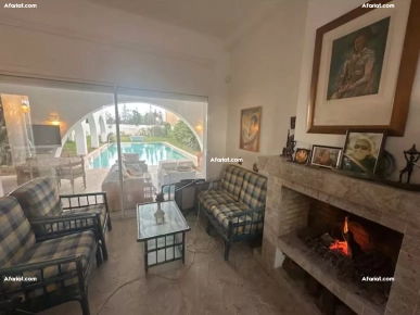 villa jinene hamemat 5 chambres et 5.5 salles de bain