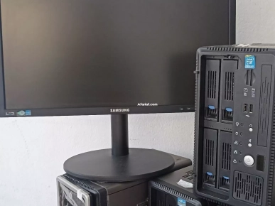 5 PC serveur i7 géo vision 2émé génération 5 PC serveur i7 géo vision 2émé génération