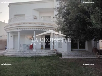 Villa S+4 avec piscine à Carthage MVV0425 Villa S+4 avec piscine à Carthage MVV0425