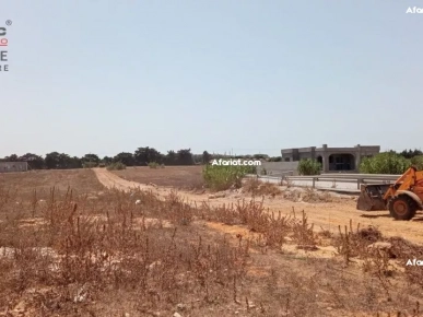 à vendre un terrain 3 min du la plage à vendre un terrain 3 min du la plage