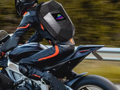 Sac à dos avec yeux LED avec Bluetooth