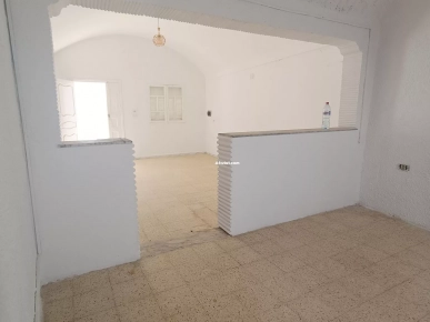 A vendre Deux maisons a elhaouaria centre ville