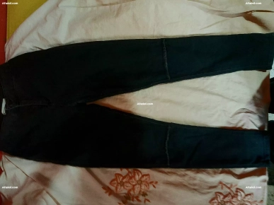 pantalon noir taille 38 comme neuf!!!