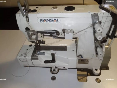 Machine à coudre professionnelle, avec table