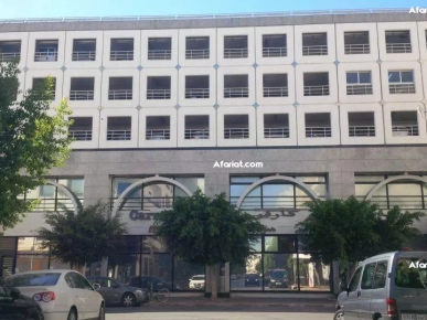 Une société met en location gérance pour longue durée deux locaux Une société met en location gérance pour longue durée deux locaux