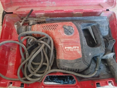 lot marteaux piqueur et disqeusses hilti bosch