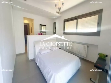 Penthouse meublé S+3  à Gammarth MAL1176
