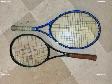 2 raquettes de tennis