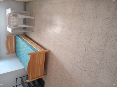 للكراء للفتيات