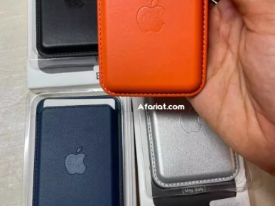 MagSafe wallet