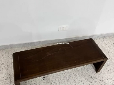 trois tables