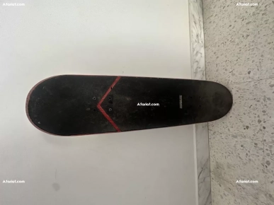 SkateBoard planche DGK trucks Thunder wheels F4