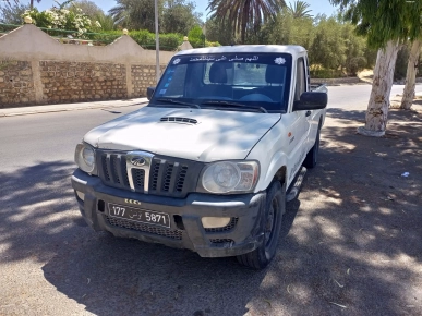CAMION MAHYNDRA A VENDRE CAMION MAHYNDRA A VENDRE