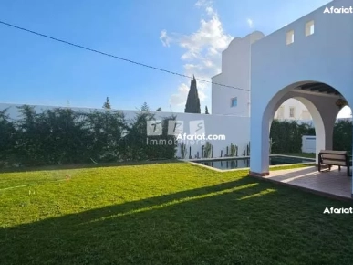 Villa LE CHEVREFEUILLE(Réf: L2939) Villa LE CHEVREFEUILLE(Réf: L2939)