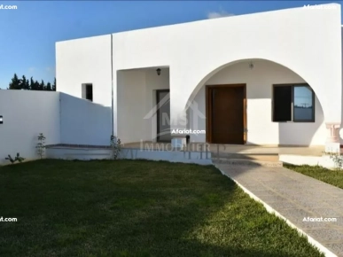 Villa avec piscine et jardin à Hammamet Sud à vendre 51355351