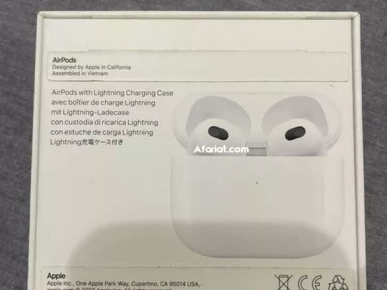 airpods  .