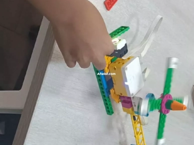 Éducatrice expérimentée en robotique et en programmation