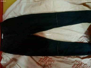 pantalon noir taille 38 comme neuf!!!