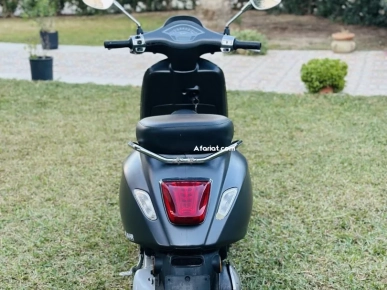 vespa sprint 50