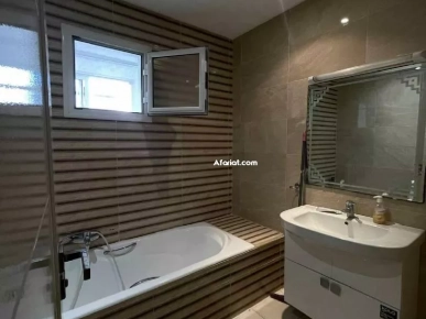 Bel appartement S+3  Très Haut Standing face aireport