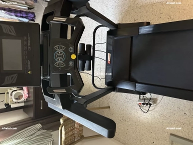 À vendre : Tapis de course Parcours Fitness Q5 – État neuf !