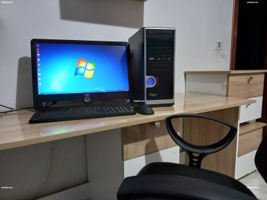 Enseignant vend son PC BUREAU Enseignant vend son PC BUREAU