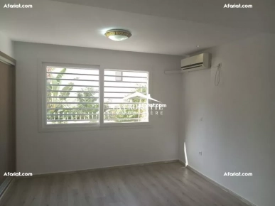 Duplex S+3 avec jardin à La Marsa MDL0633