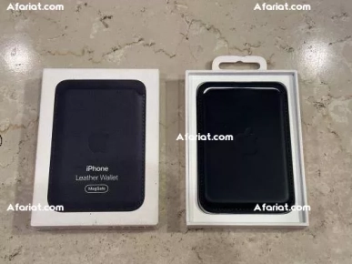 MagSafe wallet