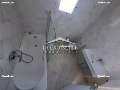 Duplex S+4 avec jardin à La Marsa MVL0975