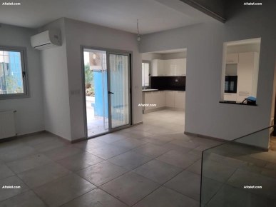 un Duplex au rdc  s+2 avec entrée indépendante à vendre à AFH Mrezga