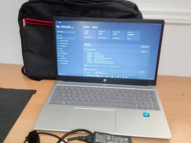 PC Portable HP – 16 Go RAM / SSD 237 Go – Très bon état PC Portable HP – 16 Go RAM / SSD 237 Go – Très bon état