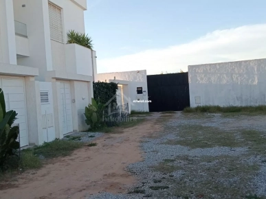 Un lot de terrain de 500 m² à Hammamet à vendre 51355351