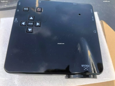 Mini vidéo projecteur LED  tt neuf marque klipad France