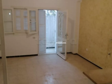A louer appartement 1er étage à cité El Hadika 2