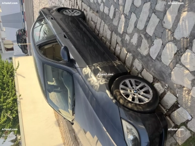 bmw e90 320i