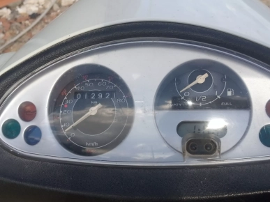 Piaggio fly 50 a vendre a cause de voyage Piaggio fly 50 a vendre a cause de voyage