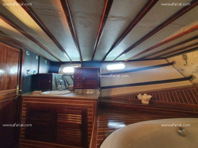 Bateau FLOTTANT(Réf: L2369)