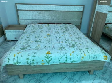 A vendre chambre à coucher-excellent état