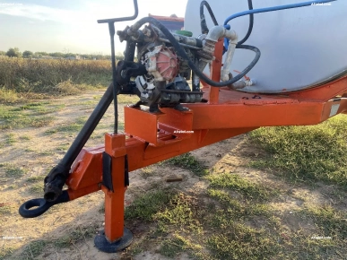 Pompe de traitement agricole pulvérisateur