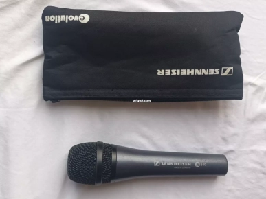 Microphone dynamique SENNHEISER e840 Bonne condition