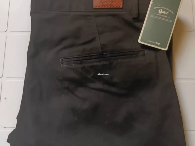 pantalon maco marque OMIZ