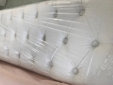 meuble en blanc chambre à coucher